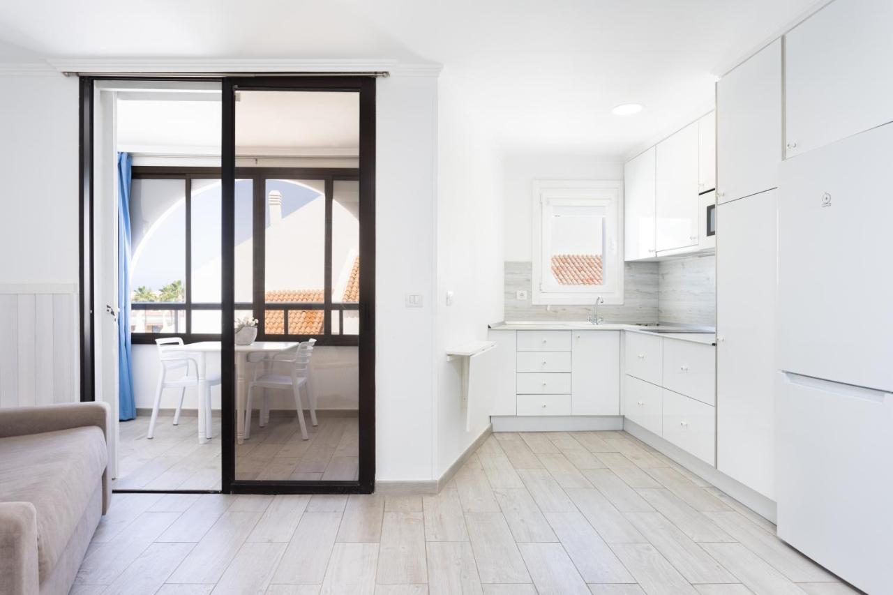 Classbnb - 3 Apartments 50M From The Las Americas Promenade อาโรนา ภายนอก รูปภาพ